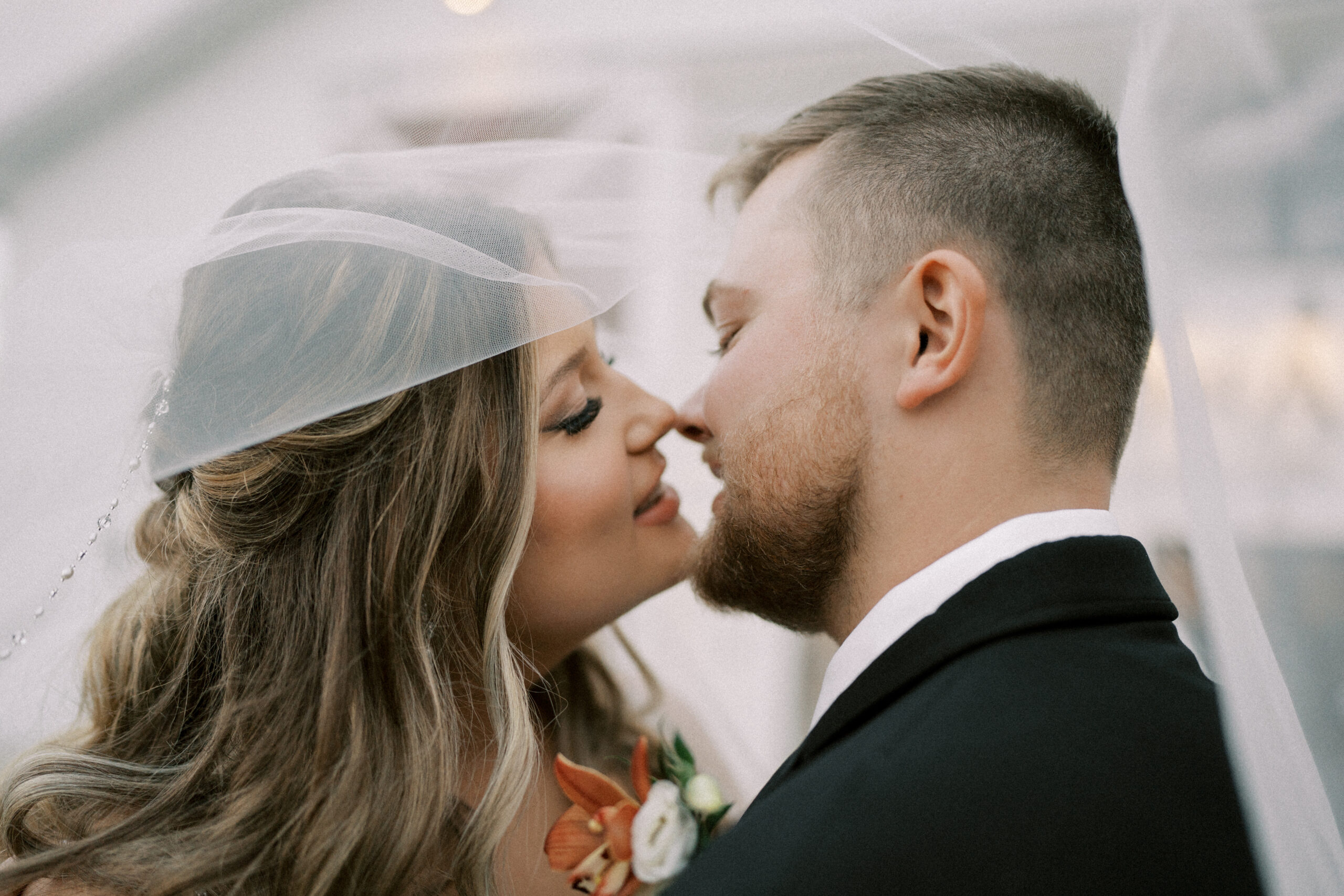 Bride and groom at the Pomona at Blue Barn